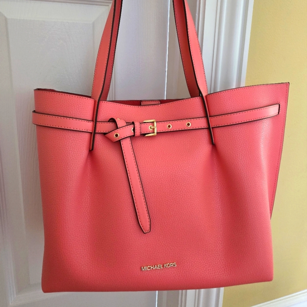 MICHAEL KORS Tote